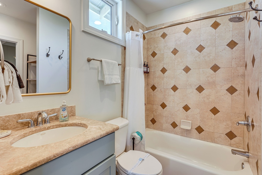 Walk to Ocean: Beach House w/ Pool in Port St Joe!
