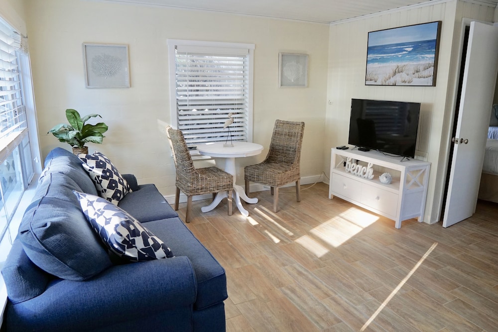 The Molloy - A Boutique Beach Resort