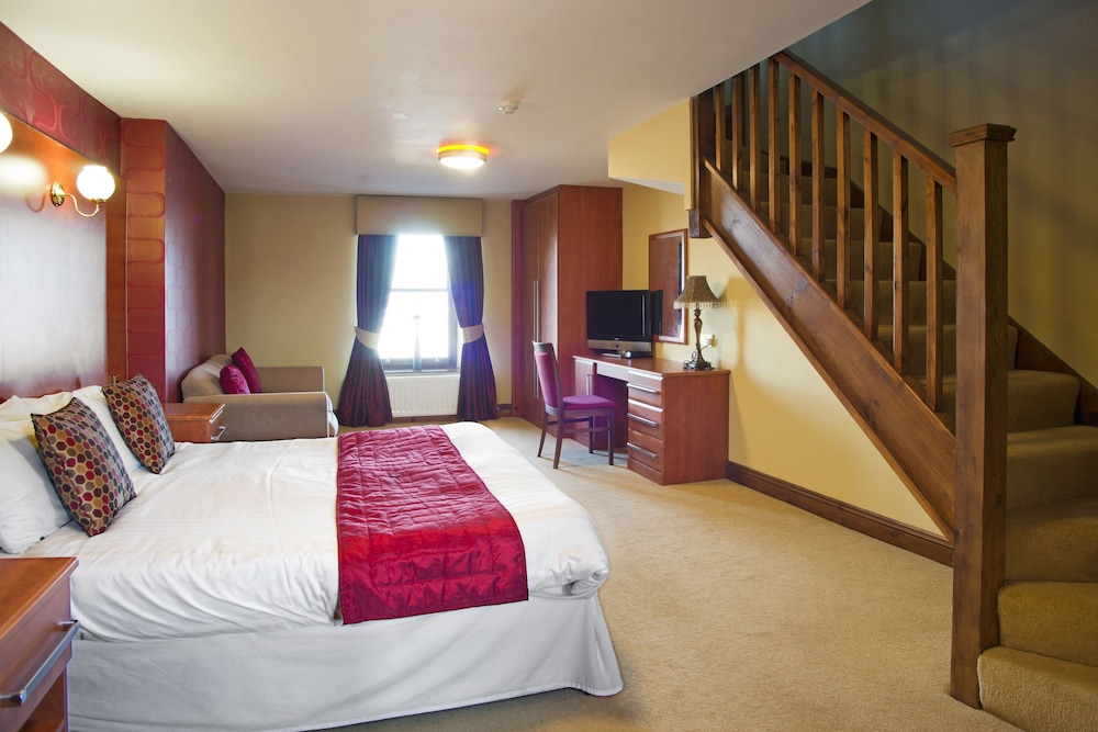 Hartlepool Vacations - The Marine Hotel - Property Image 3