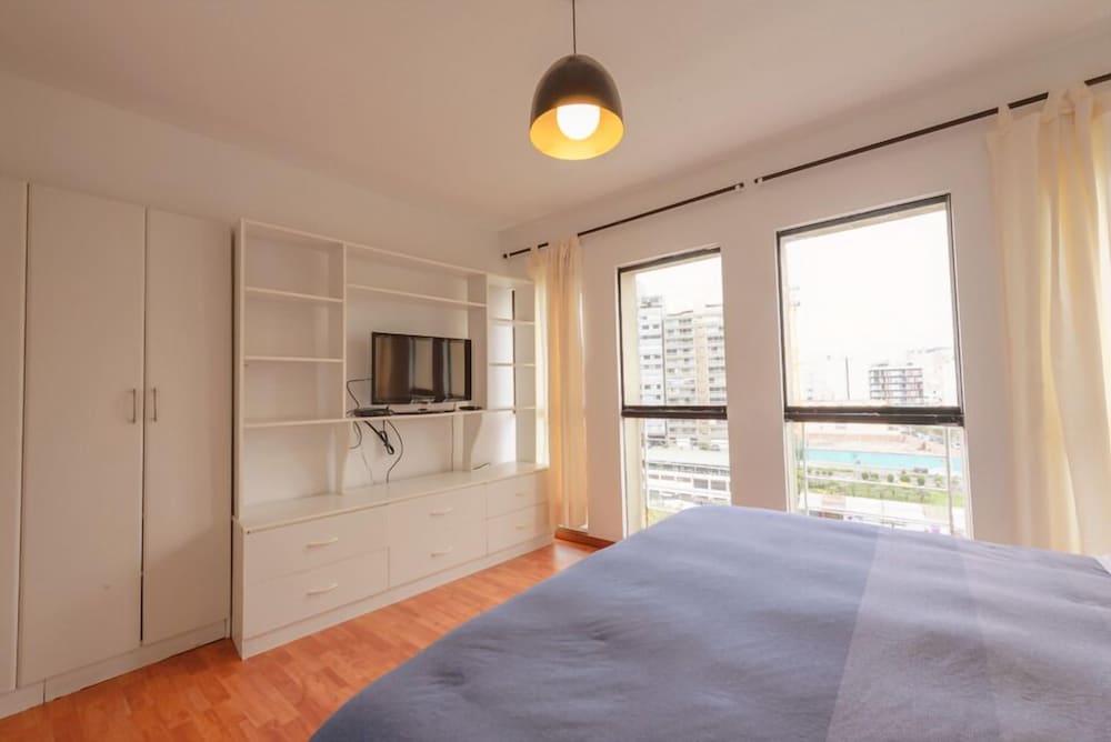 MV7 Condo Near Larcomar view 4