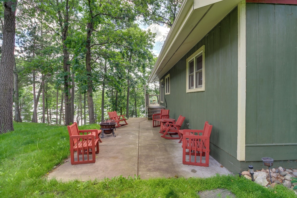 2 Mi to Marina: Family Home on Sibley Lake!
