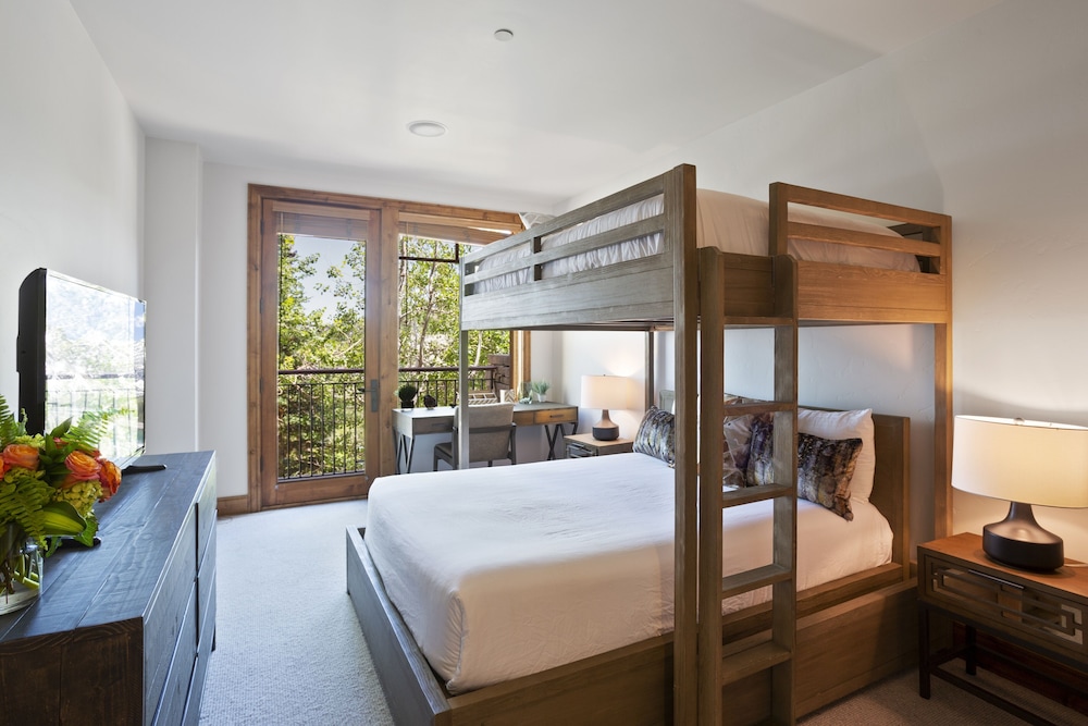 Shooting Star Lodge at Deer Valley Resort - Two Bedroom Residence #103 2 Condo