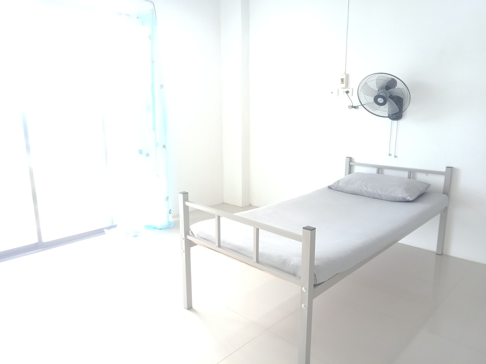 Mangkonlay Hostel Krabi