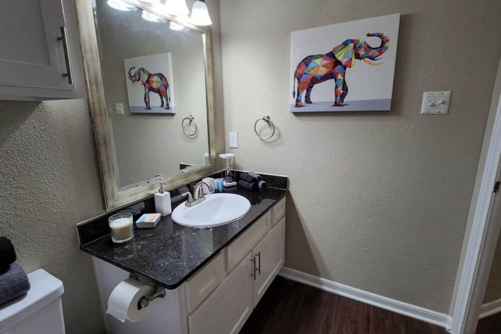 Medical Center 2BR With Resort Amenities