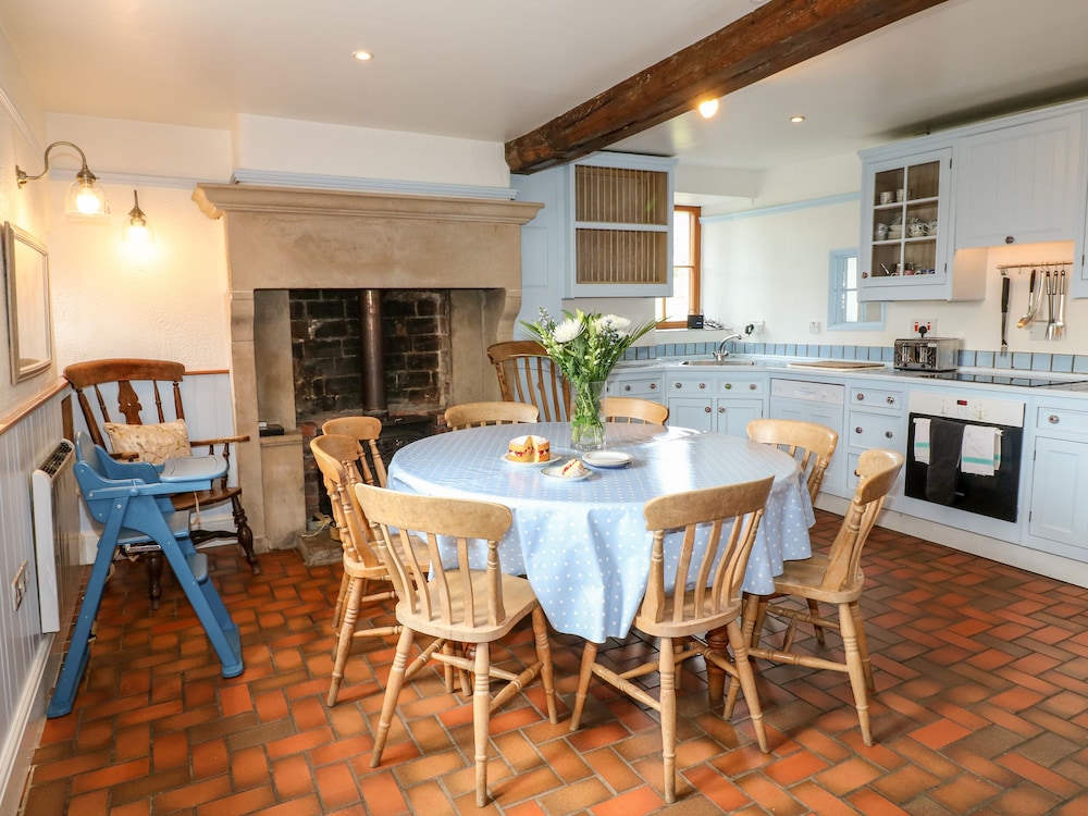 Slade House view 4