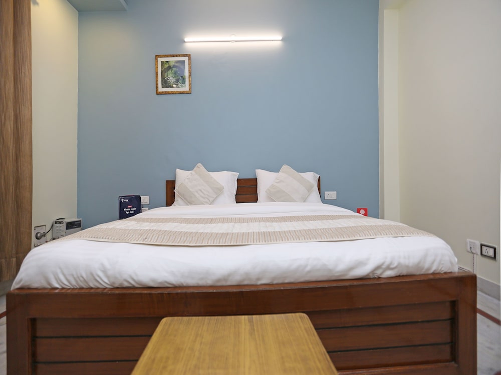 OYO 9581 Green Residency