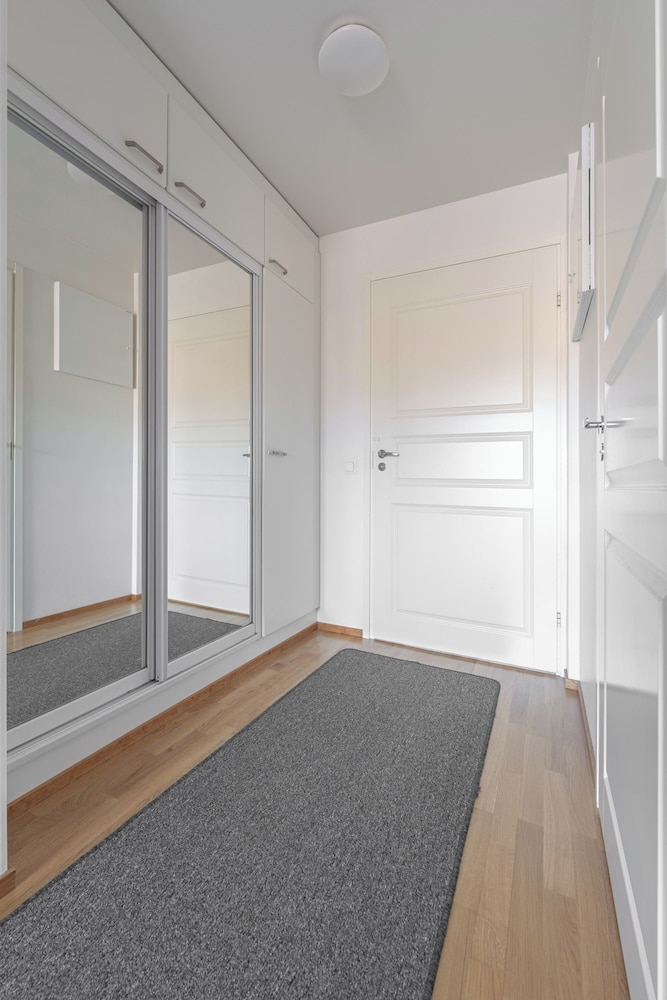 Homelike 1BR Apt. with Sauna & Parking