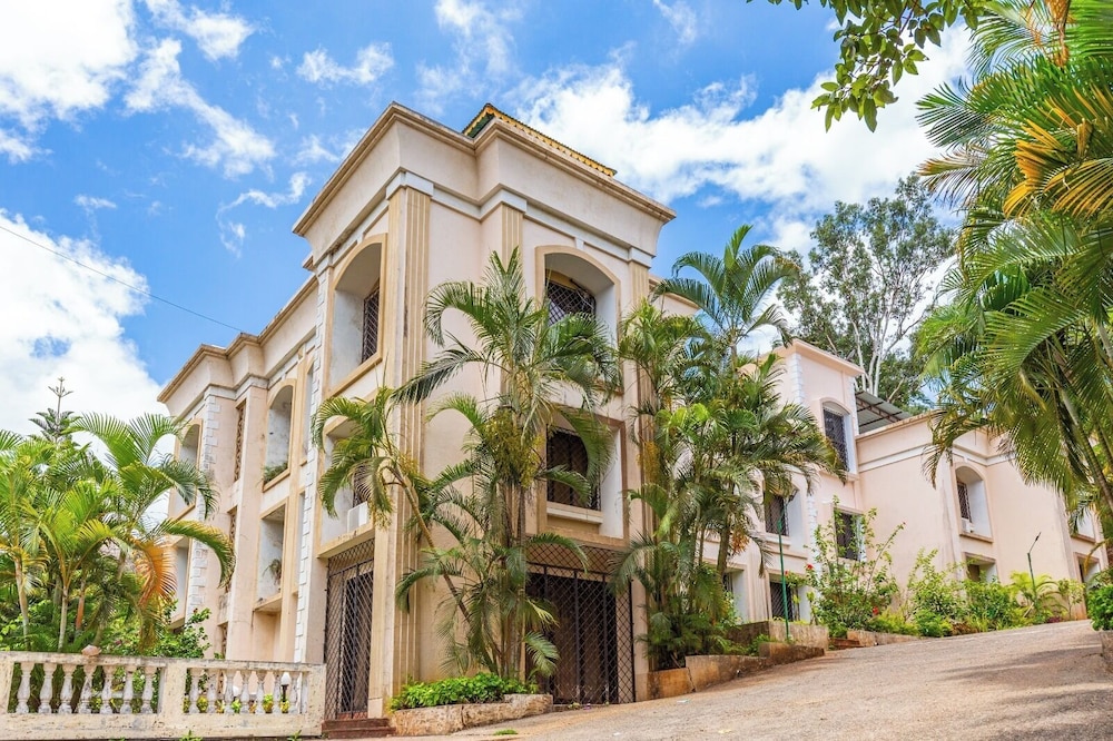StayLeisurely Boutique suites Lonavala