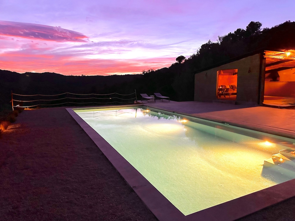 Mimosa Lodge