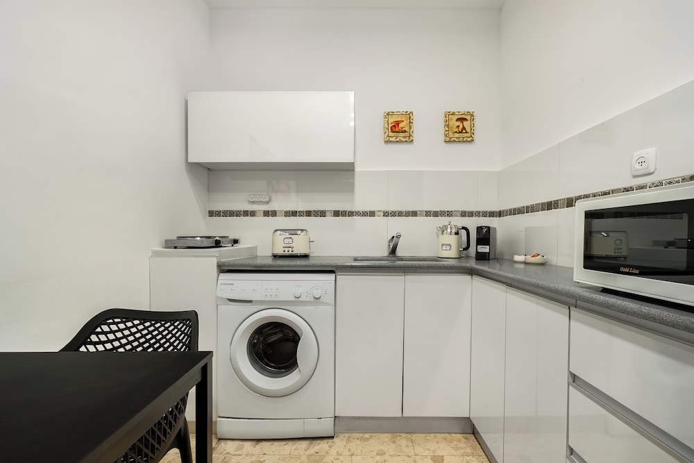 Royal Park Apt Resort by Sea N Rent