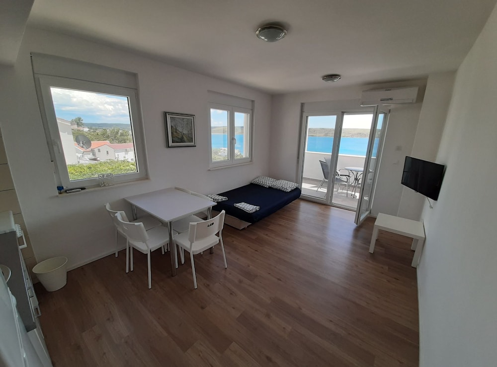 Apartments Lana