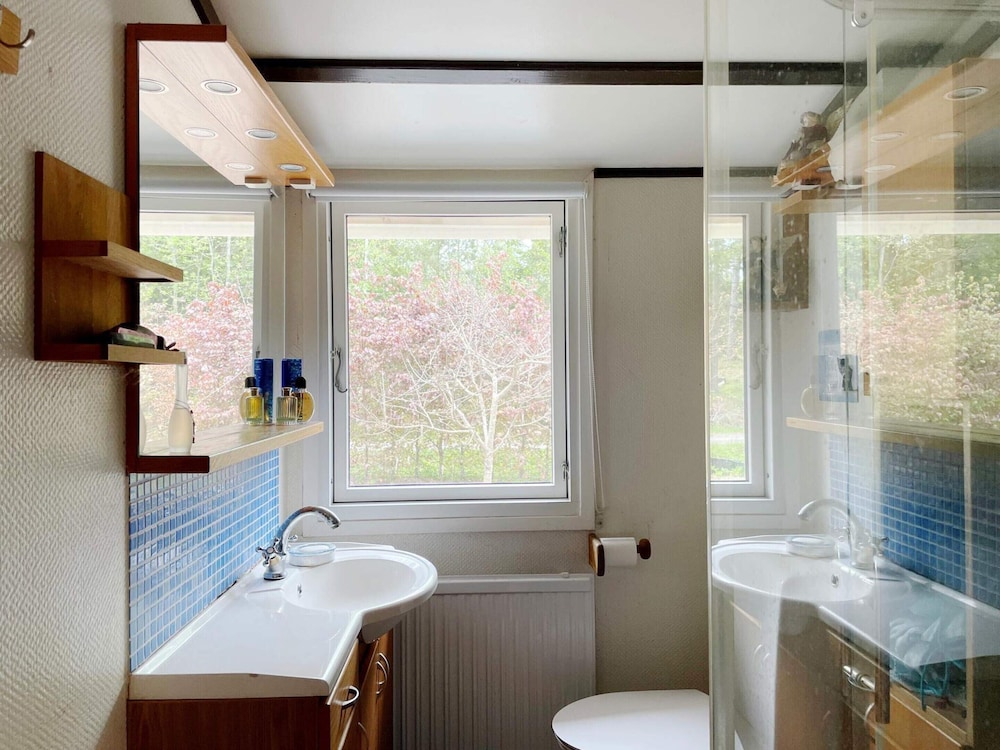 Cozy Summer Retreat in Graddo