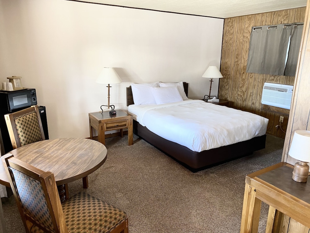 Reed's Lodge