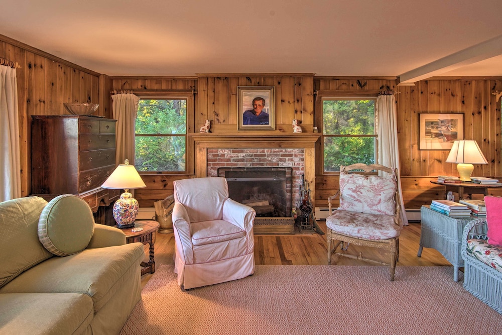 Expansive Beachfront Retreat w/ Outdoor Shower - Property Image 15