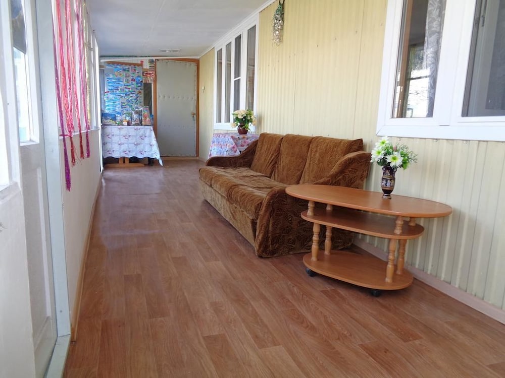 Guesthouse on Ordzhonikidze 18