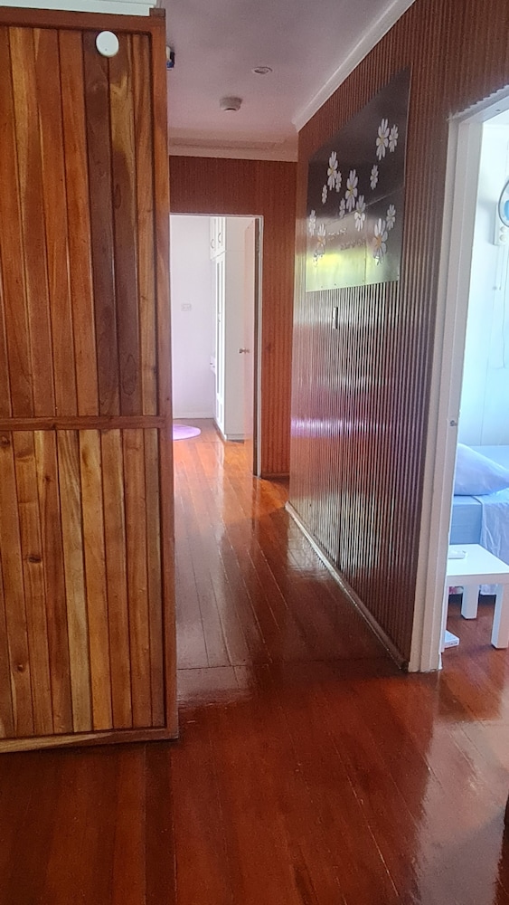Axis Apartments
