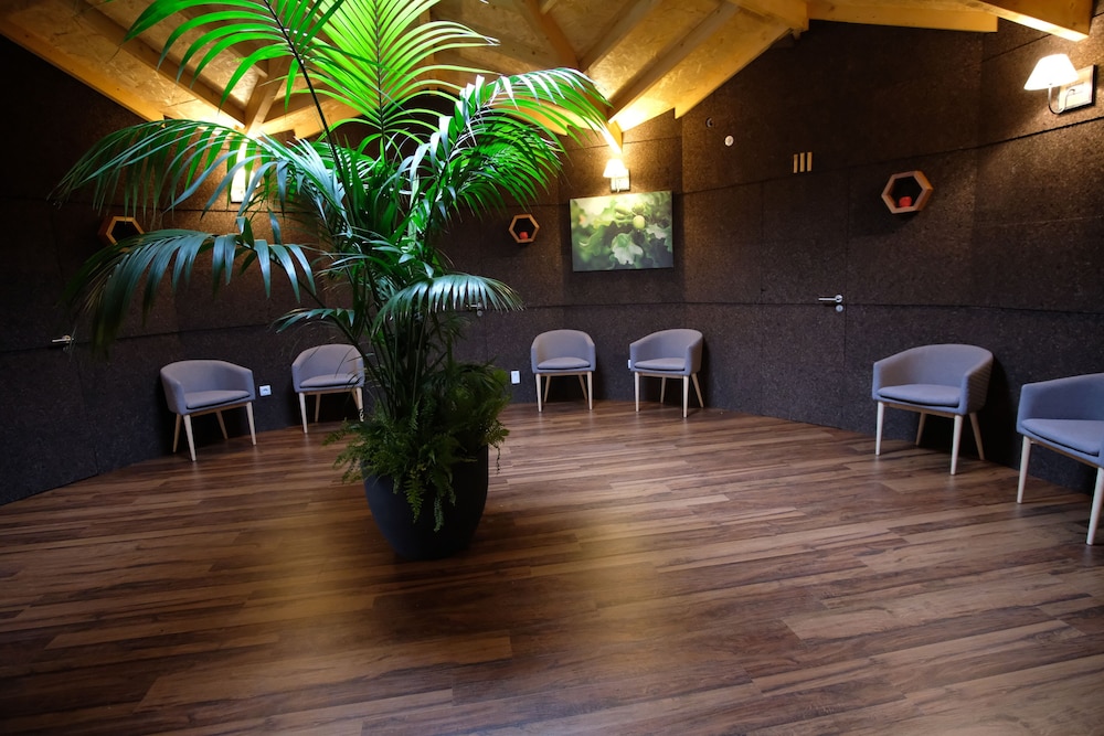 meeting & event spaces