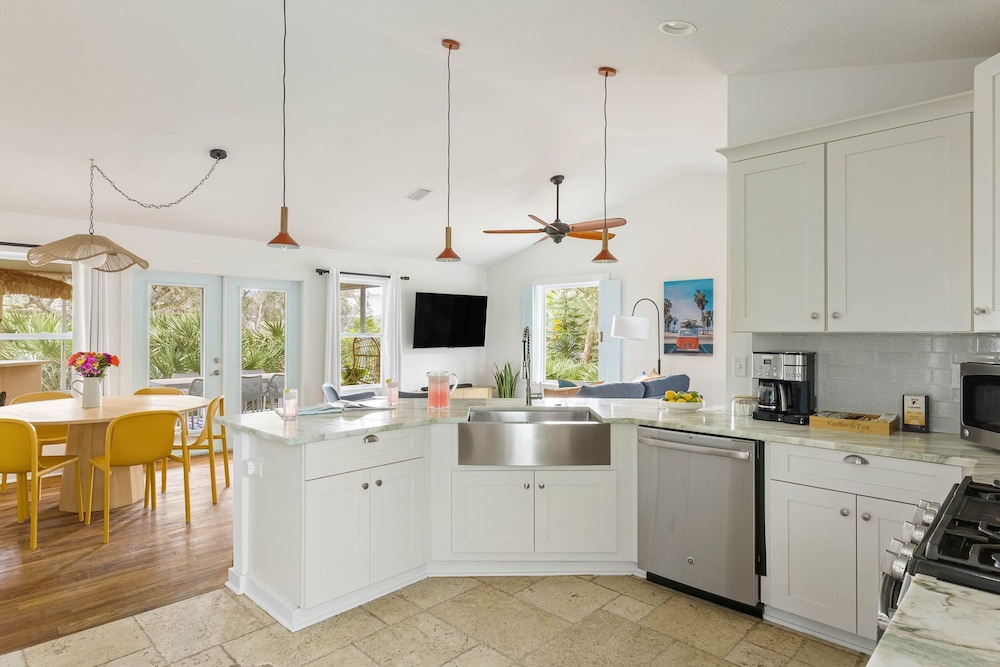 Haven Grove Beach Bungalow w Hot Tub Game Room Blocks From the Water