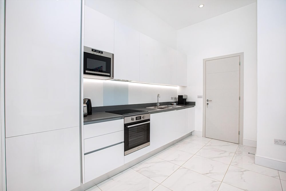 Stylish Harley Street Apartment