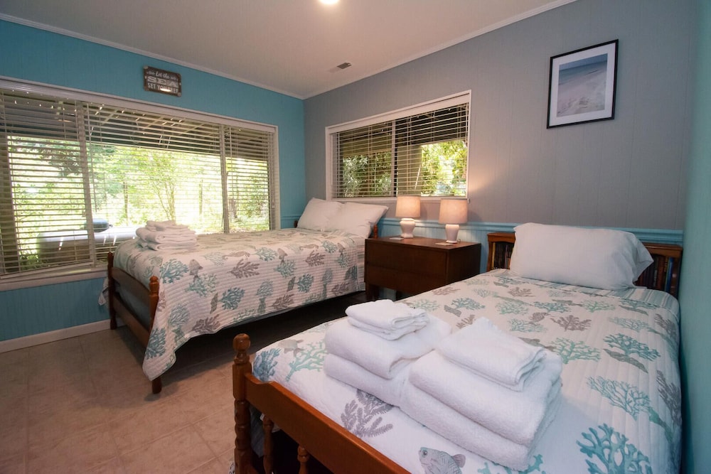 New Rental Property - Golf and Ocean Views - Sleeps 17 view 5