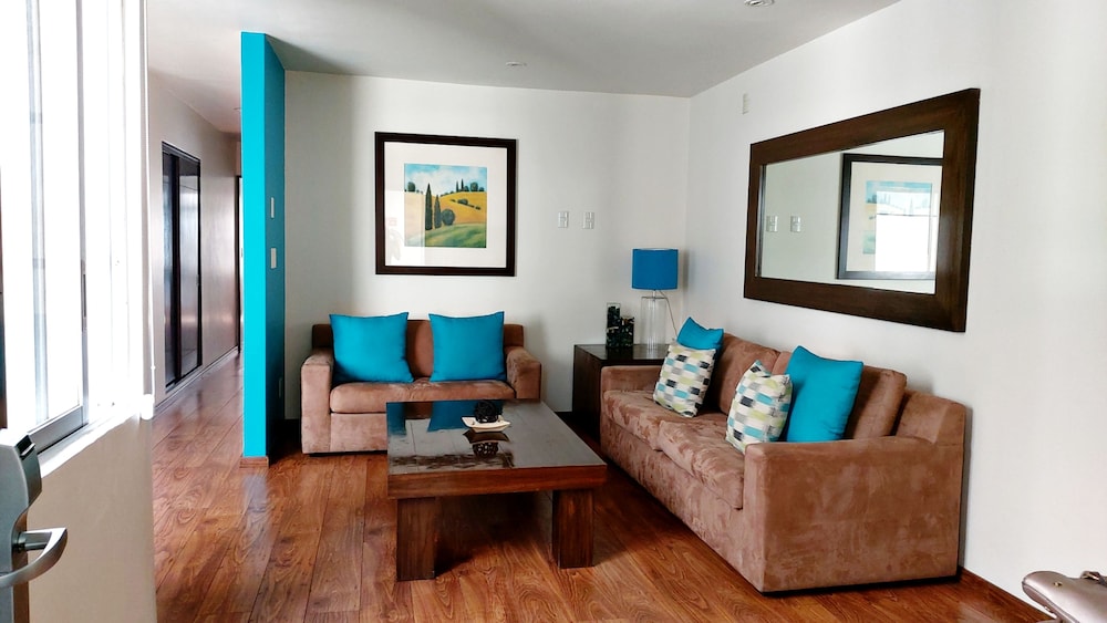 Suite lujo ideal ejecutivos y viajeros