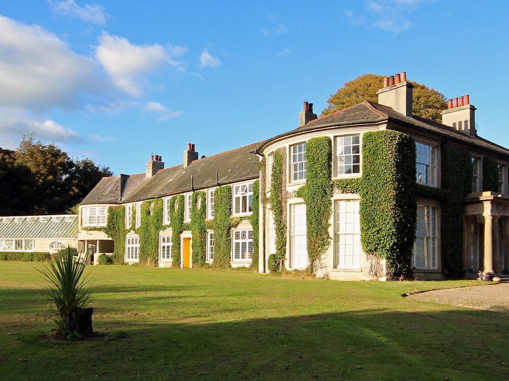 Tyrella House