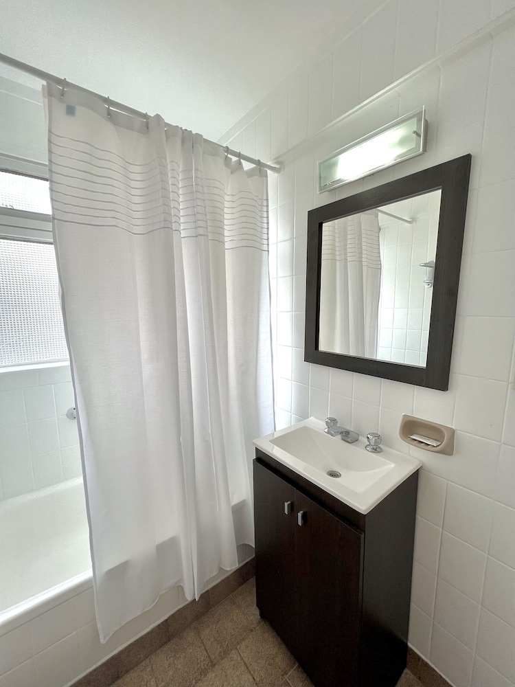 Golf Tower Suites & Apartments