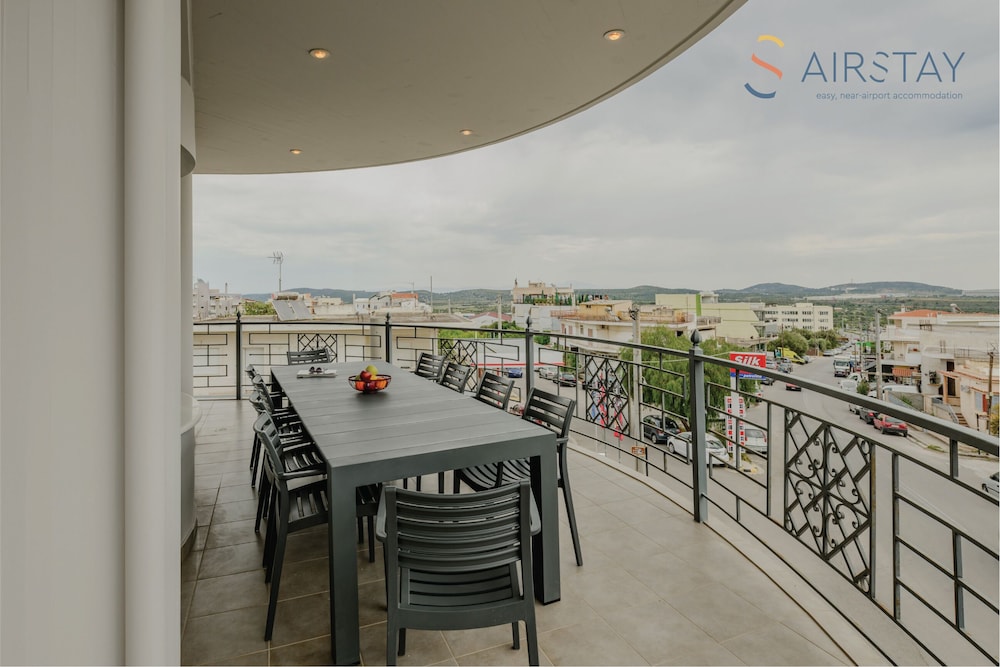 Jaax Apartment Airport by Airstay