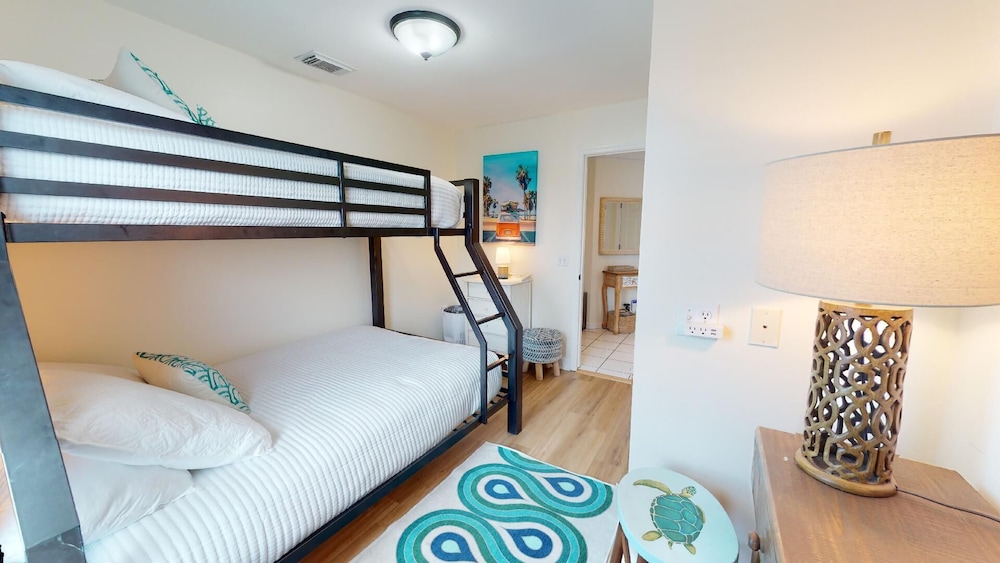 Pelican Point by Tybee Vacation Rentals