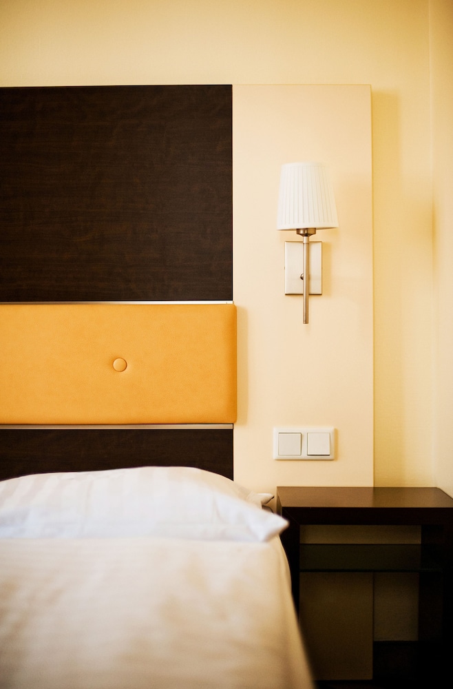Frankfurt Vacations - Bristol Hotel Frankfurt - Property Image 35