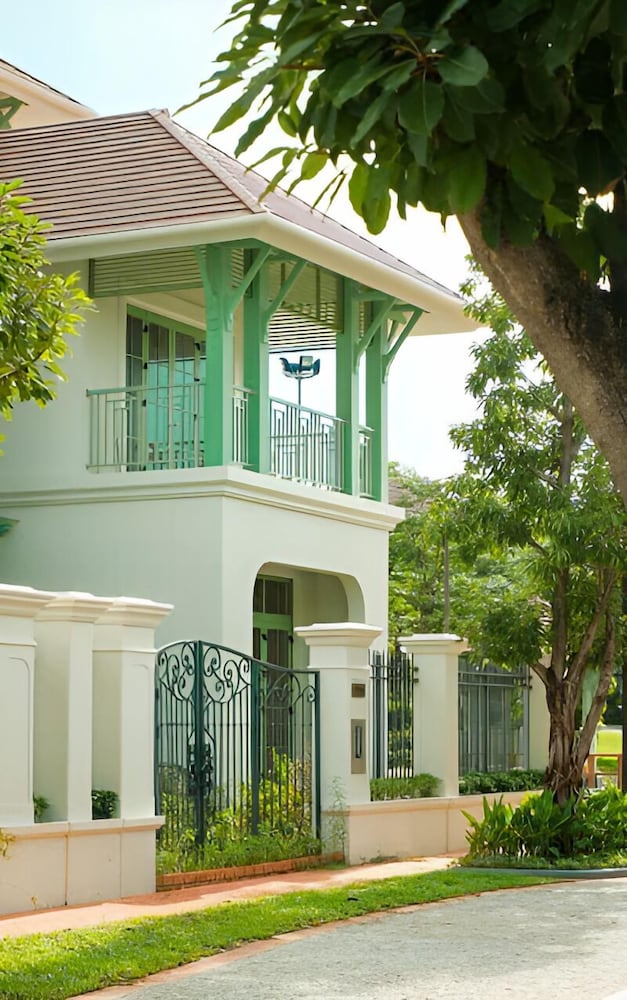 Hayha Villa - Tropical Garden Khem Beach