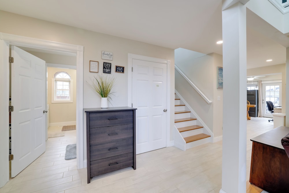 1 Mi to Beach: Nature Paradise in Lake View!