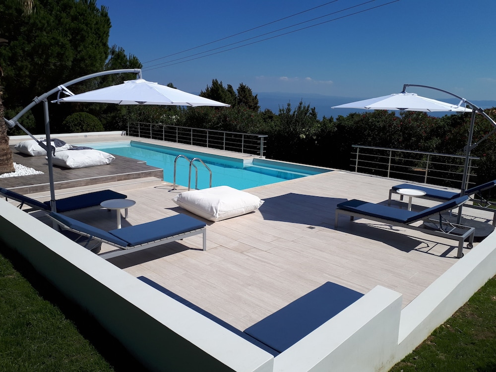 Luxurious Villa Anna Maria