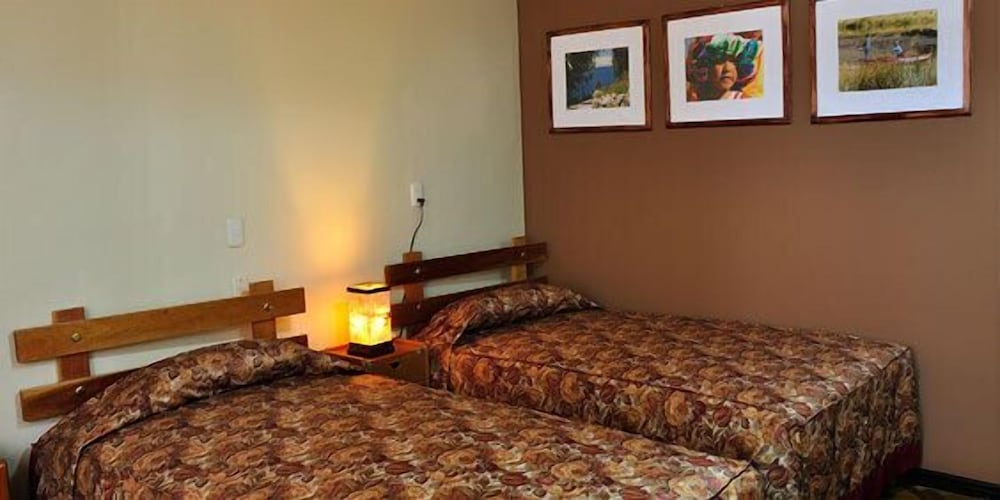 HOSTAL LOS UROS