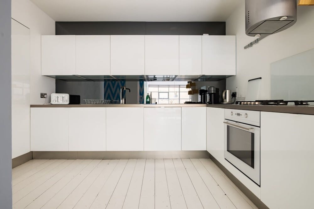 Bright Work Live Industrial Loft in Shoreditch