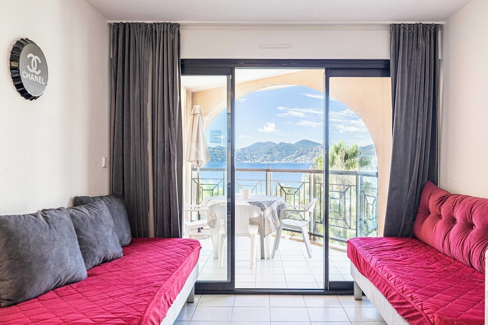 Charming Flat With sea View - 1BR - 2P - Cannes