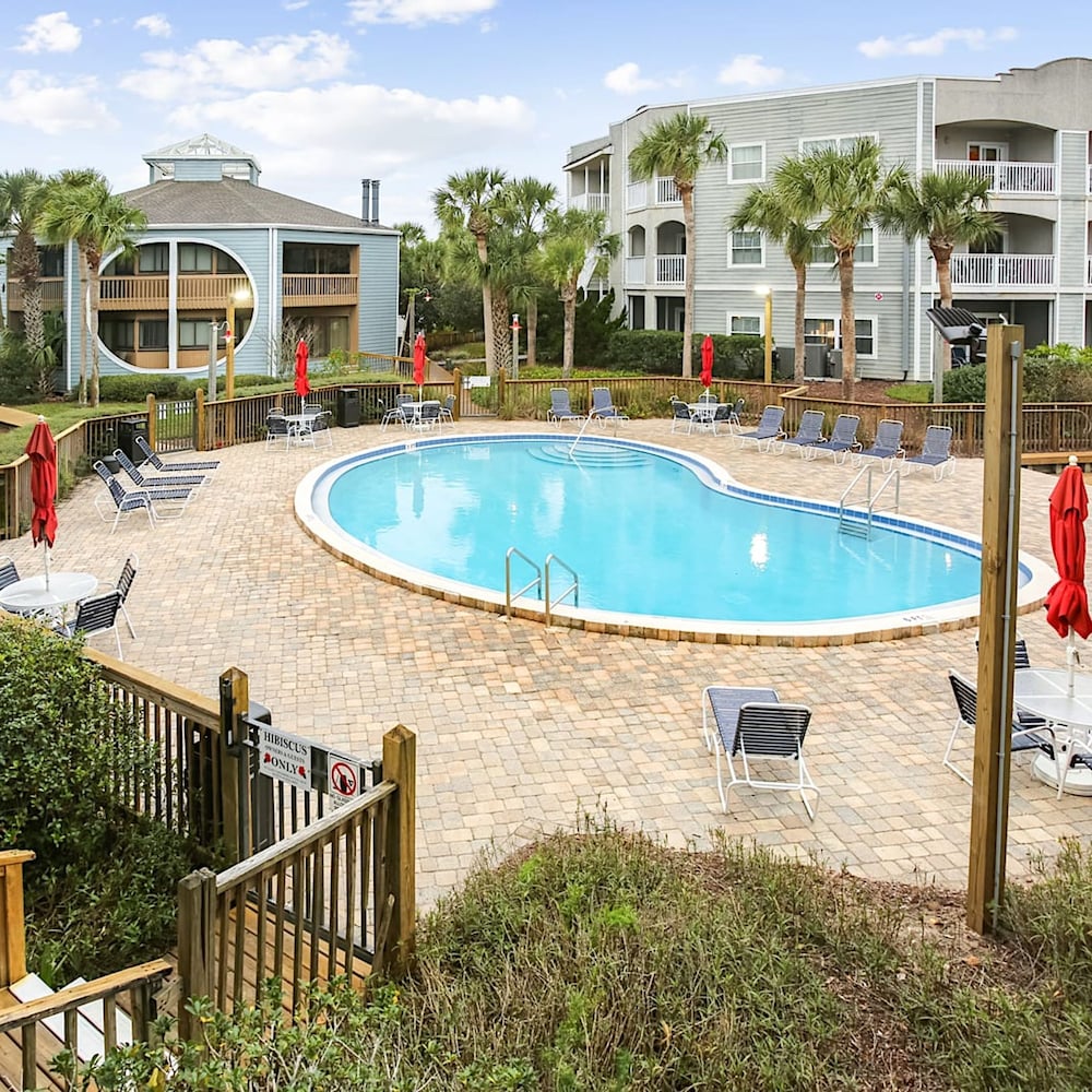 Sun-kissed Paradise With Pool View Free Tix view 4