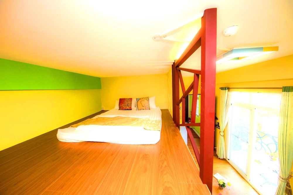 Jumping Hostel