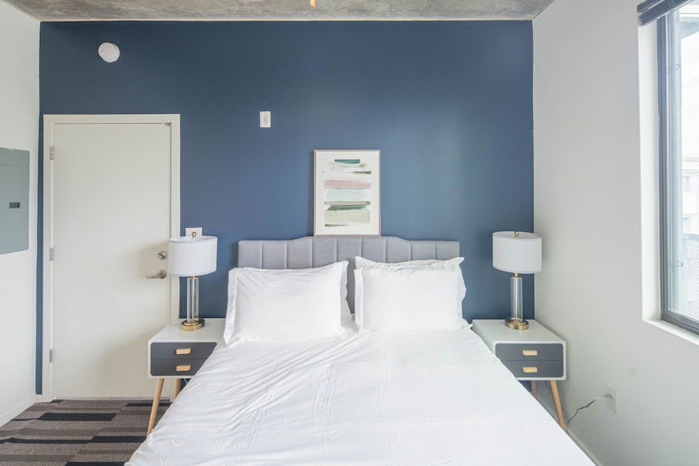 ROVE LIVING/KL - Roosevelt Point