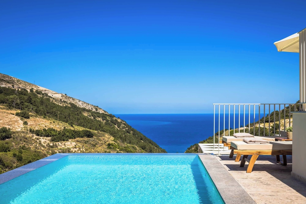 Ostria Villa