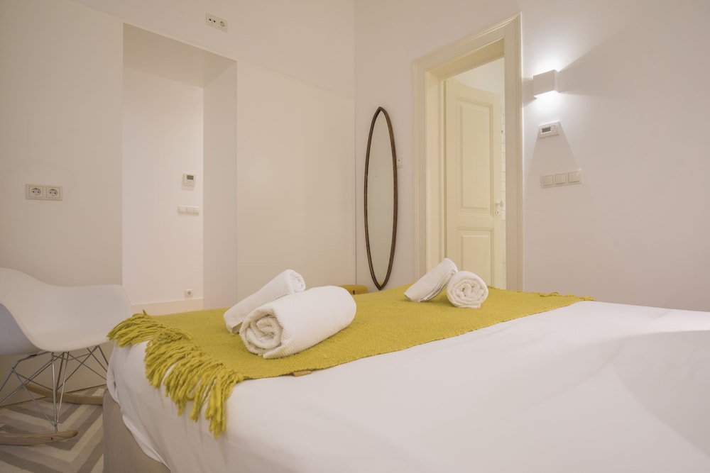 Charming Apartment in Baixa Chiado view 3