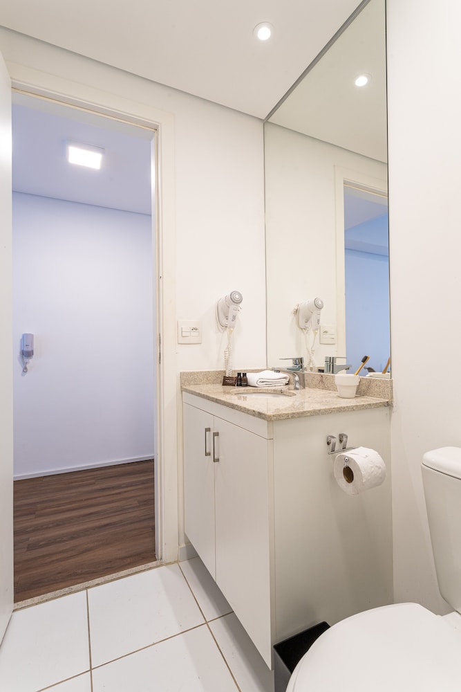 Setin Downtown Genebra by Viva - Apartamentos completos na Bela Vista com piscina