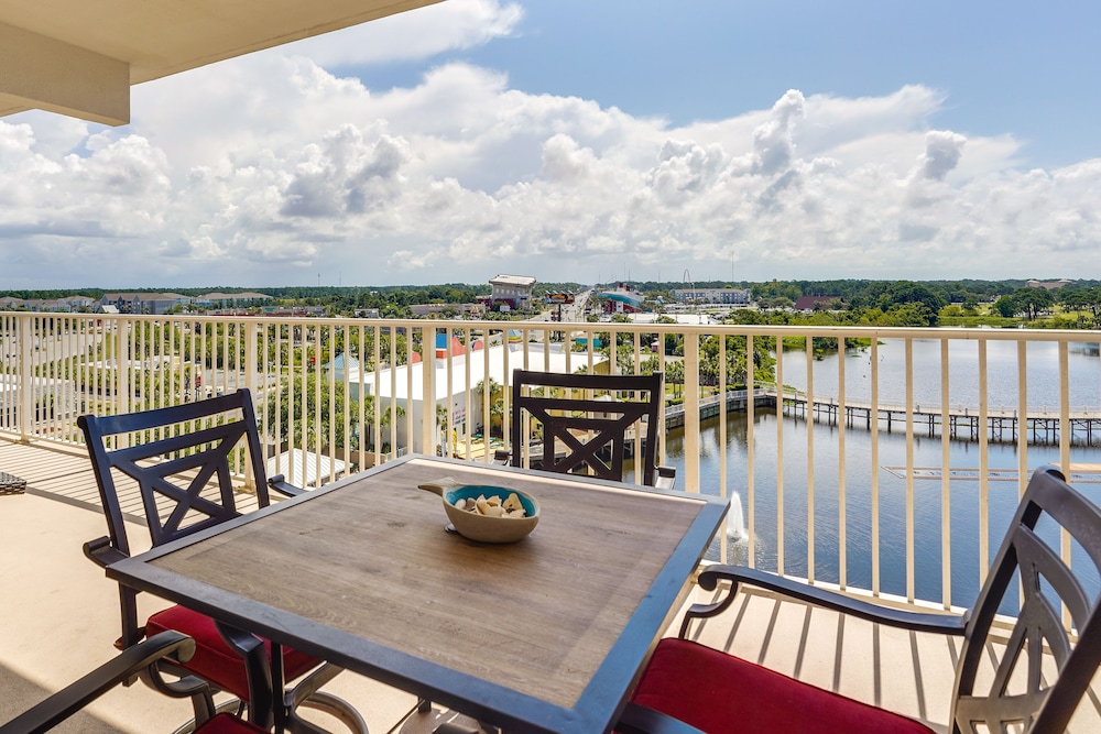 PCB Vacation Rental w/ Balcony & Beach Access!