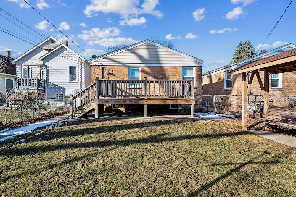 Charming Belmont Heights Oasis 4 Bedroom Home