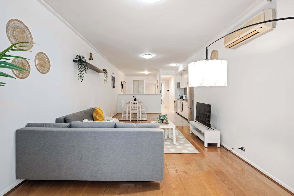 A Stylish Studio for 6, Next to Darling Harbour