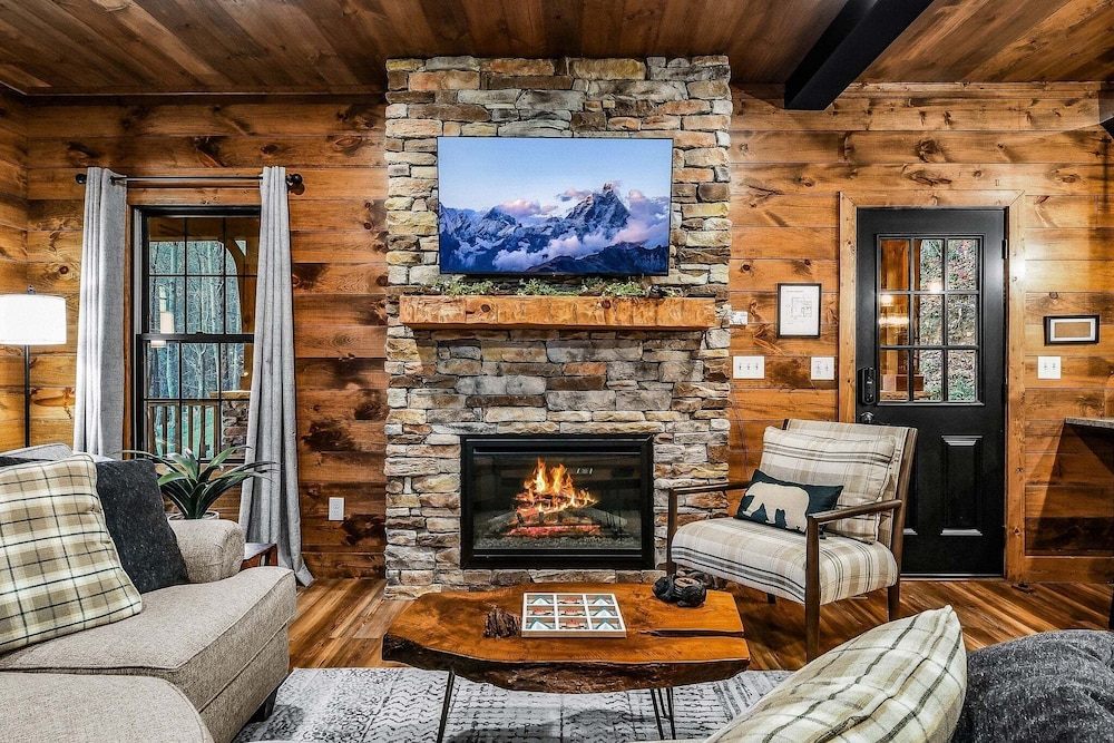 Pearl's Mountain Retreat 3 Bedroom Cabin
