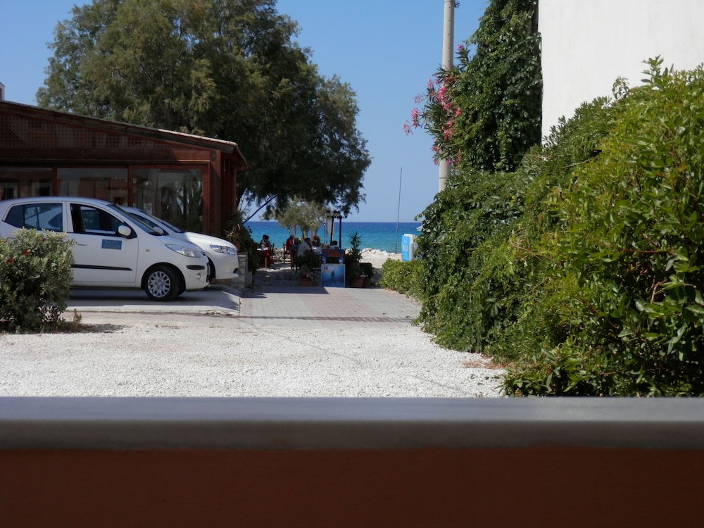 Elena Apartments