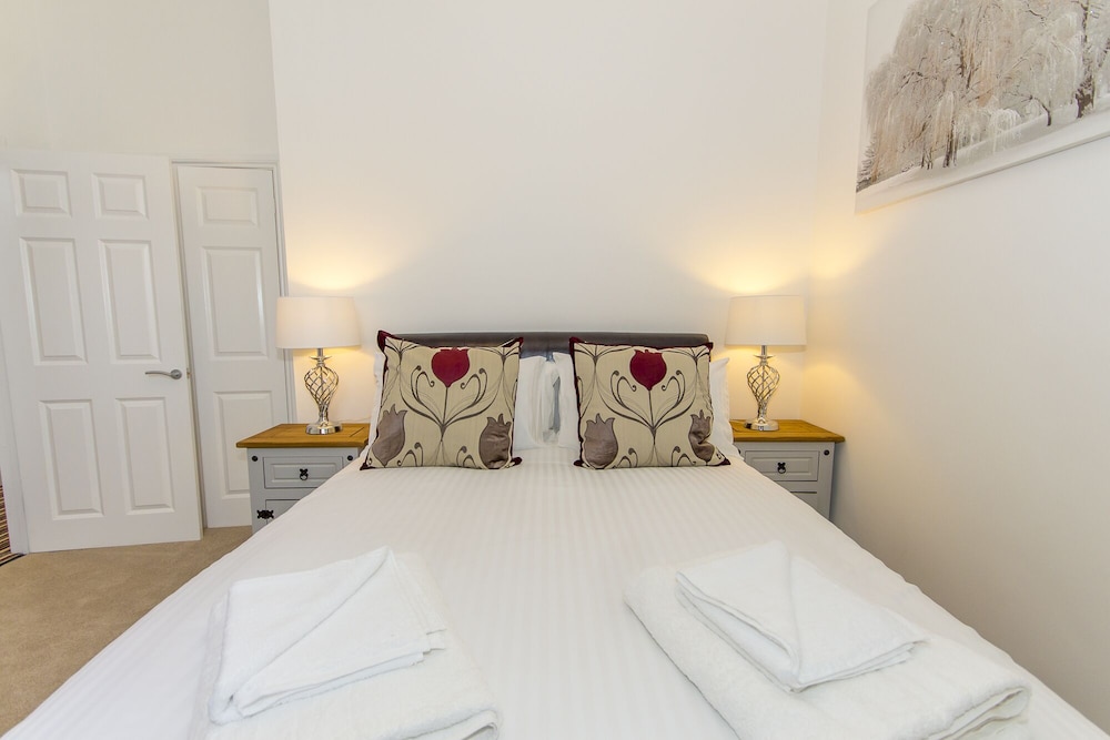3 Bed- Raleigh by Pureserviced view 4