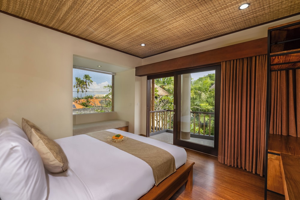 Aragreen Berawa Villa