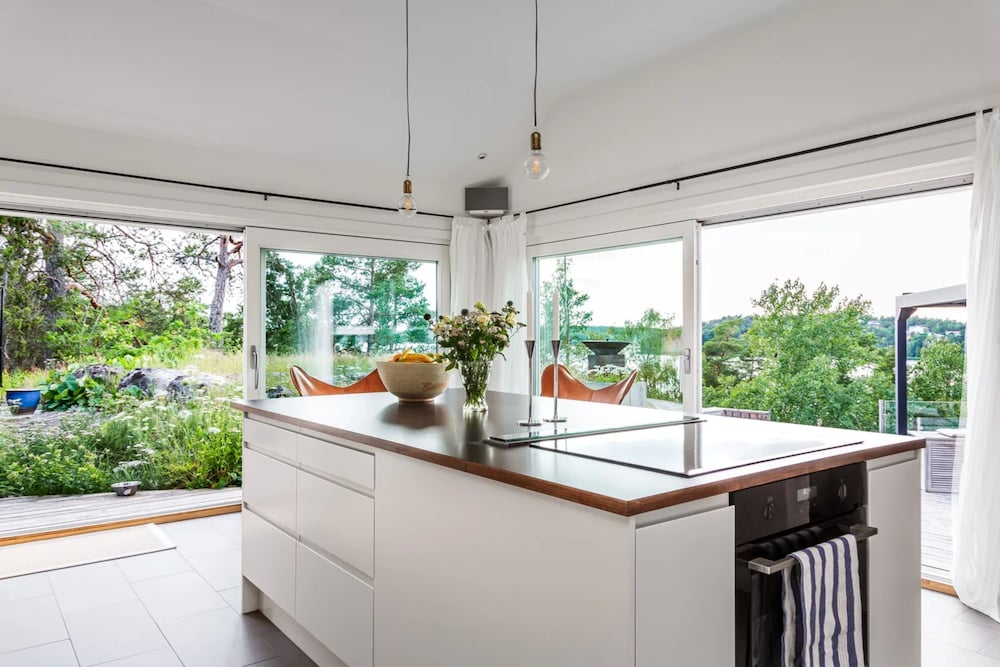 Dream Stay Seafront Villa Padel Court